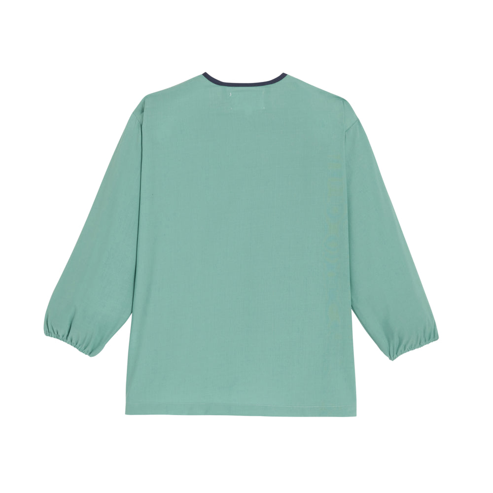 Green unisex school apron BAPTISTE by My Store, featuring a practical design and durable fabric for classroom activities.